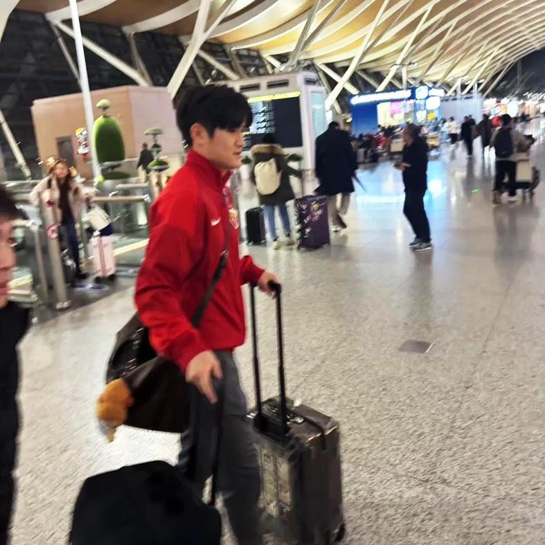 8868体育娱乐平台-英博寻枪报价24岁边锋！一将离队两将伤病，B队击败东北超选拔队